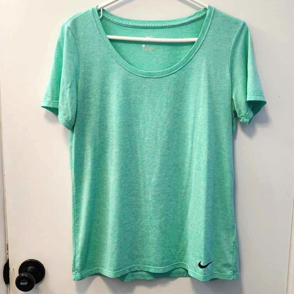 Women's Nike Dri-Fit T-Shirt Size Medium M Short Sleeve Athletic Green / Teal